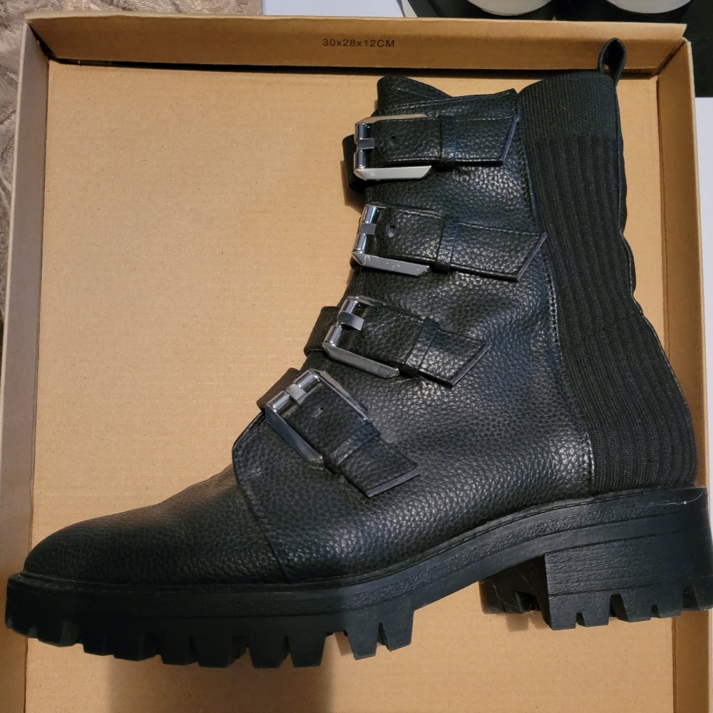 Design Lab Lord & Taylor Black Leather Boots